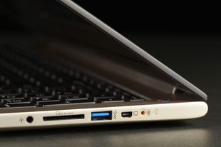 ASUS Zenbook UX51Vz Review left side ports