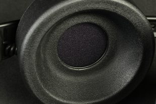 Aiaiai TMA 1 Studio review headphones earcup