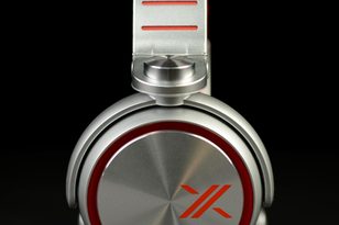 Sony X Review MDR X10 Headphones side enclosure