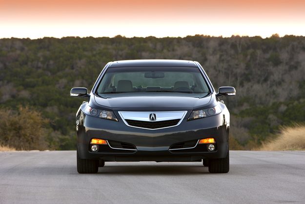 2013 Acura TL hands on front