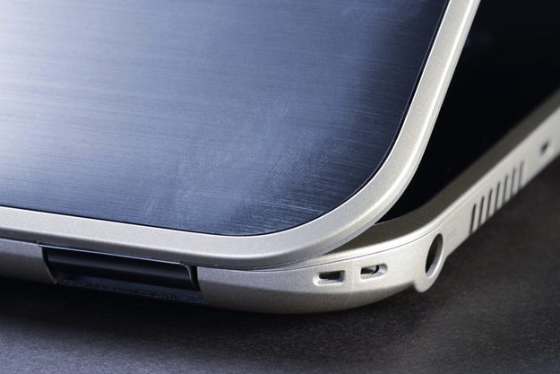 Dell Inspiron 15z review corner laptop