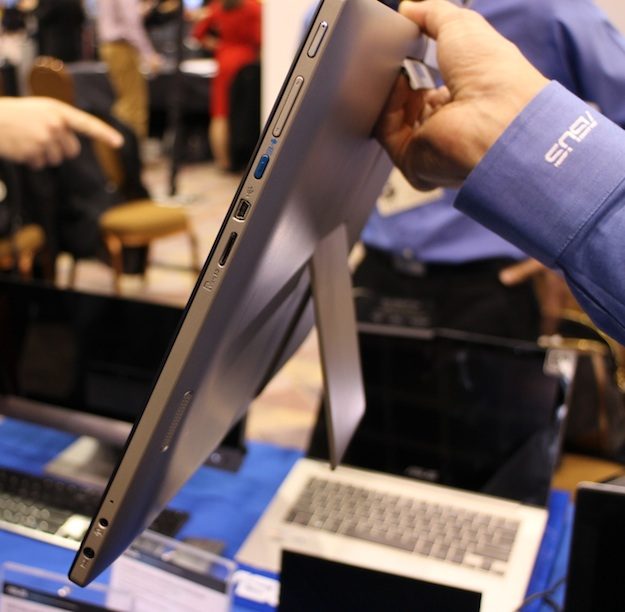 hands on asus transformer aio windows desktopandroid hybrid handle