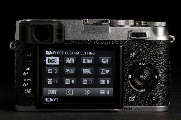 Fujifilm X100S Camera back screen on