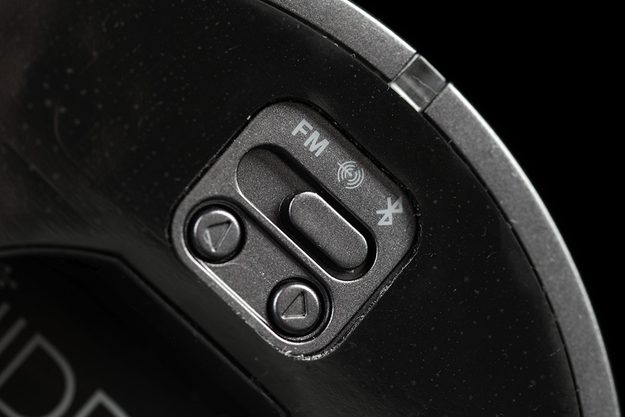 Hidden Radio Portable Bluetooth Speaker Review bottom control