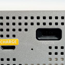 Innoio Cube Pico Projector back ports