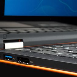 Lenovo Yoga review USB HDMI ports
