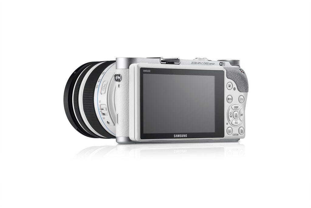 samsung nx300 smart camera unveiled ahead of ces 020 dynamic15 white