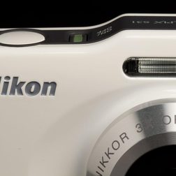 Nikon S31 shutter button