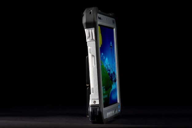 Panasonic FZ-G1 tablet side