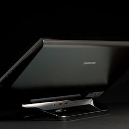 Samsung Series 7 770 S24C770T back angle