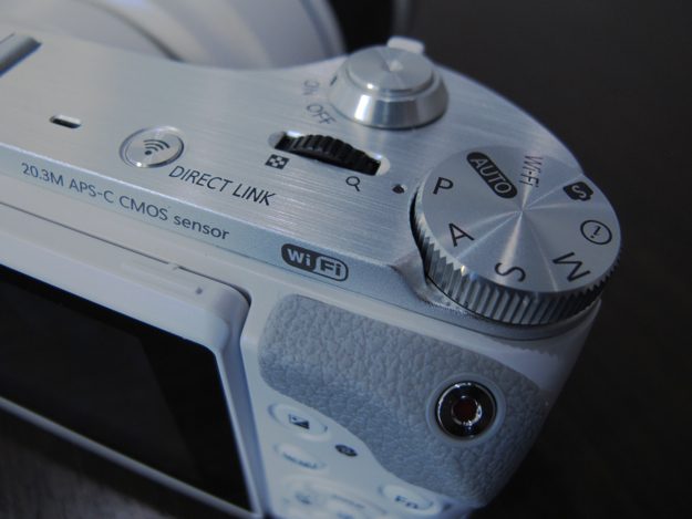 samsung nx300 smart camera unveiled ahead of ces 10