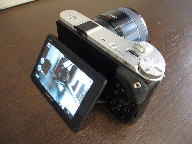 samsung nx300 smart camera unveiled ahead of ces 15