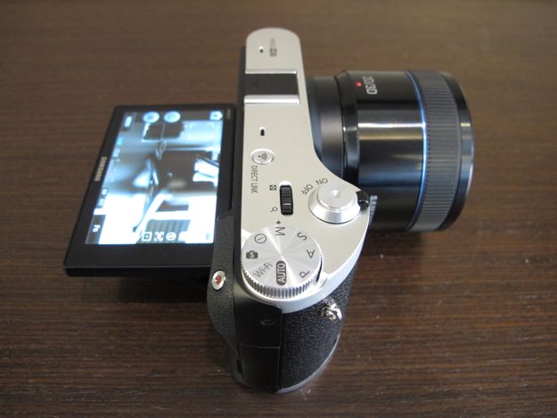 samsung nx300 smart camera unveiled ahead of ces 16