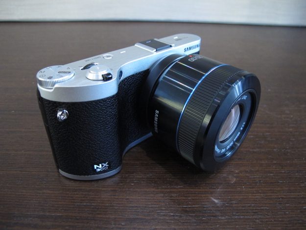 samsung nx300 smart camera unveiled ahead of ces 18
