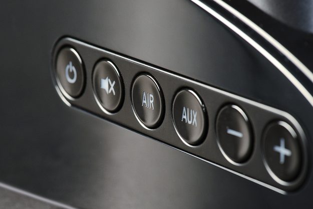 Boston-Acoustics-MC200-Air-Review-button