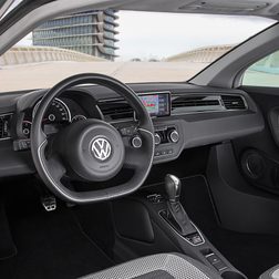 VOLKSWAGEN XL1 interior
