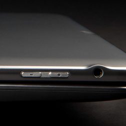 Dell XPS 10 Review tablet volume rocker audio jack