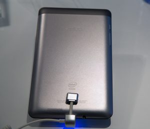 Asus Fonepad back