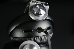 Sony MDX 800 review earpiece