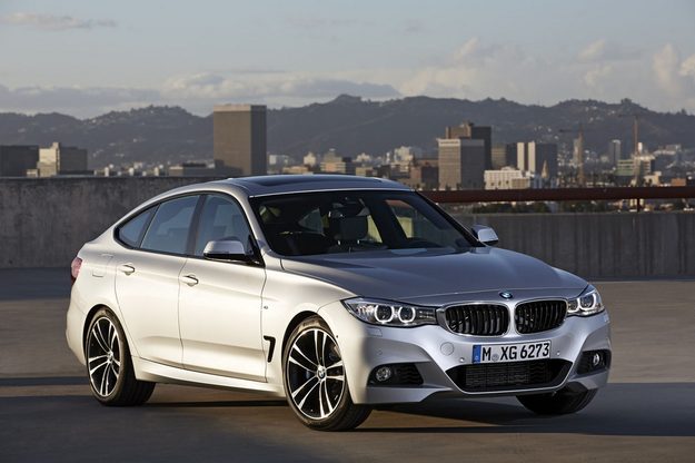 2014 BMW 3 Series GT parking lot roof front three quarter