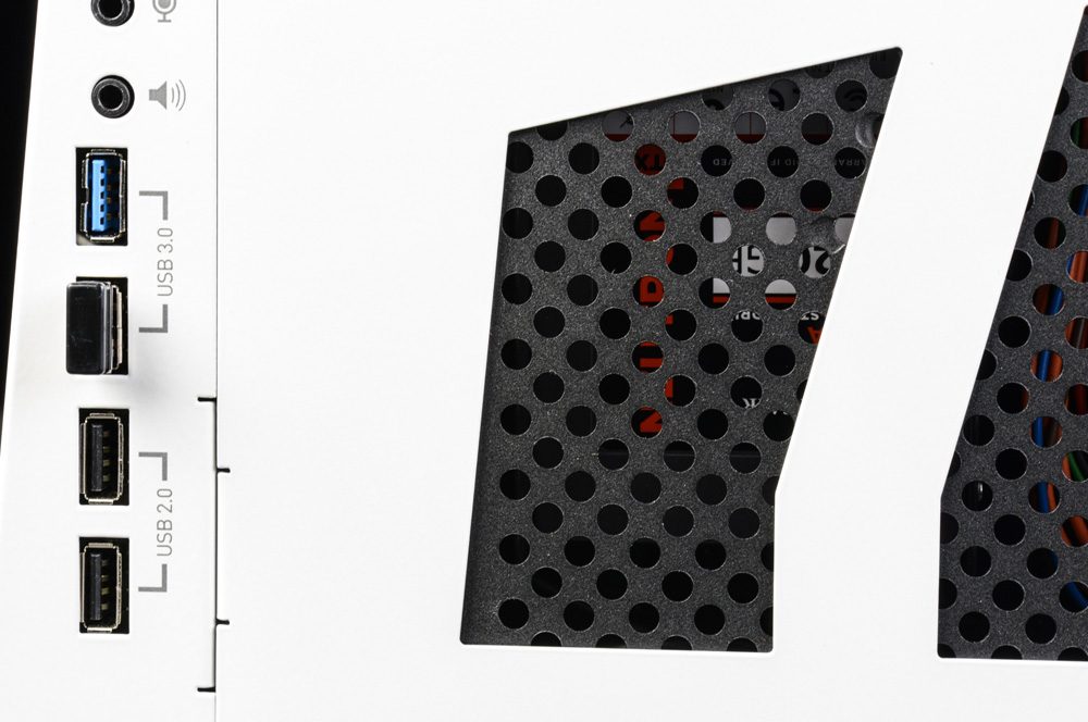 digital storm bolt usb vent