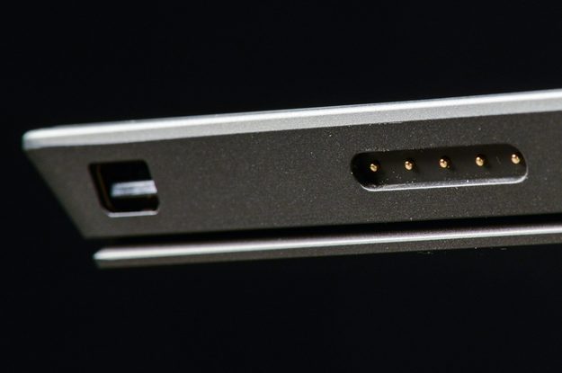 microsoft-surface-pro-tablet-review-port