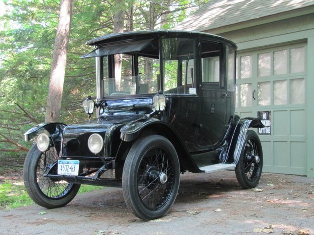 1914 Detroit Electric