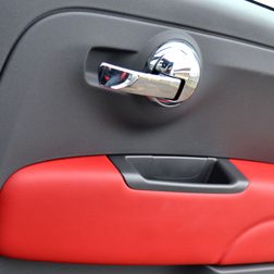 2013 fiat 500 door handle macro