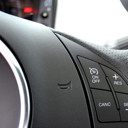2013 fiat 500 steering wheel controls right
