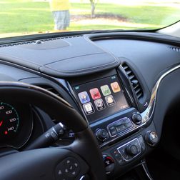 2014 chevrolet impala red climate control audio navigation screen MyLink integrated Valet Mode