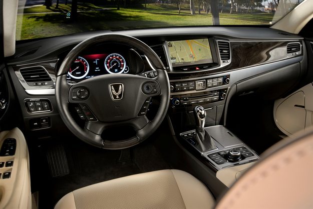 2014 Hyundai Equus dashboard