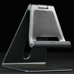 Dell XPS 18 Portable All_in_One Desktop Powered Stand macro