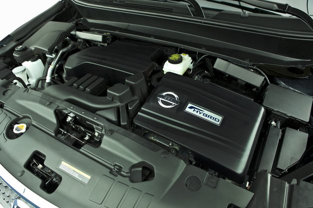 Nissan Pathfinder Hybrid (interior)