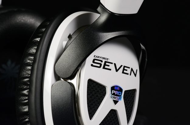 Turtle-Beach-Ear-Force-XP-Seven-Review-enclosure-detail