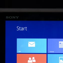 sony vaio duo 11 slider start screen macro