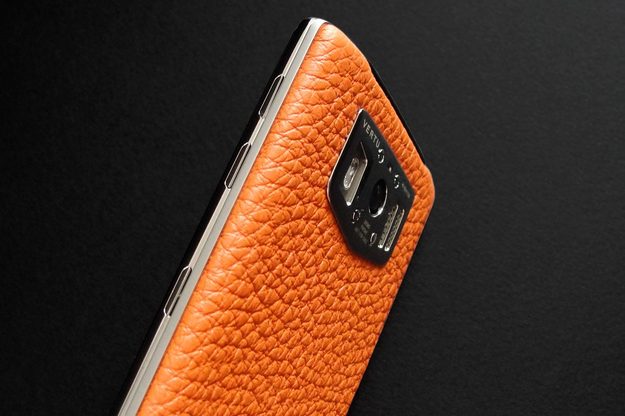 vertu constellation review camera macro angle