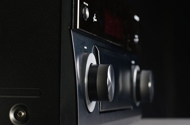 yamaha aventage a 3020 receiver volume and input knobs