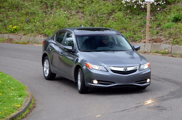 2013 acura ilx hybrid exterior front right motion