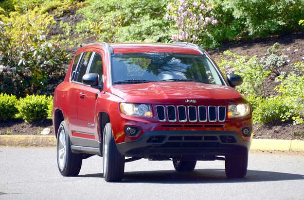 2013 jeep compass exterior motion 3