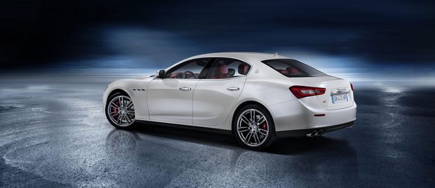 2014 Maserati Ghibli rear three quarter