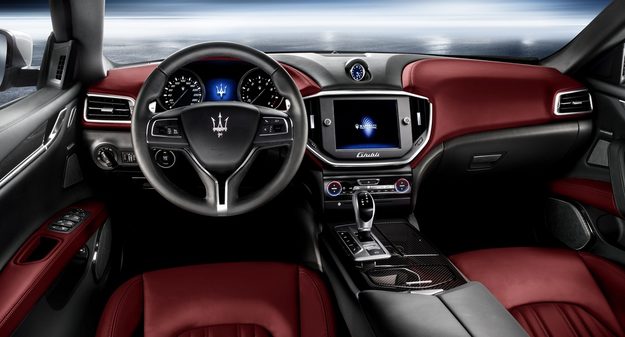 2014 Maserati Ghibli interior