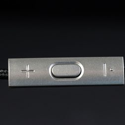 ferrari by logic3 cavallino t350 apple three button mic remote macro