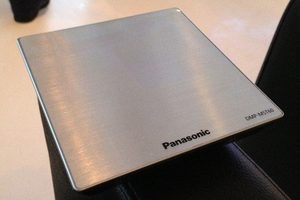 panasonicDMPMS60streamer