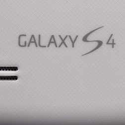 samsung galaxy s4 speakers macro