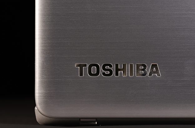 toshiba 840t laptop logo macro