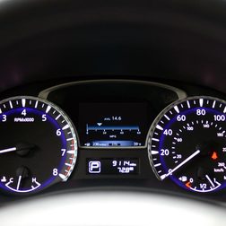 2013 Infinity JX35 interior instrument panel