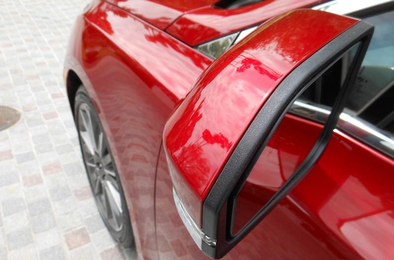 2013 Lincoln MKZ Hybrid exterior mirror macro