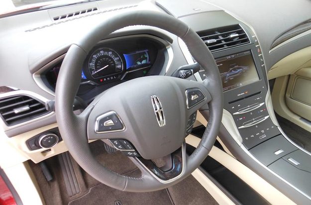 2013 Lincoln MKZ Hybrid interior front