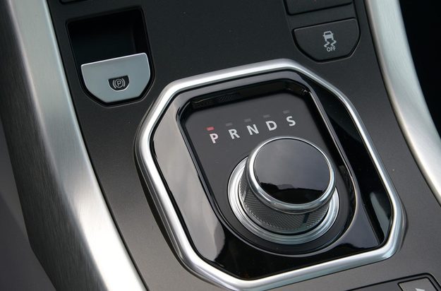 2013 range rover evoque interior six_speed automatic transmission