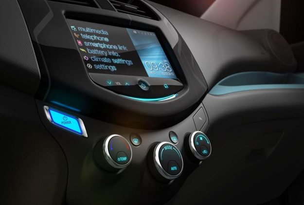 2014-Chevrolet-SparkEV-012-medium